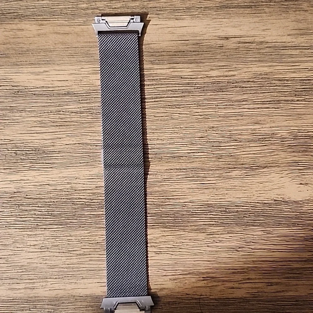 Fitbit Ionic Silver Metal Mesh with Magnet Closure Men or Women Wristbands